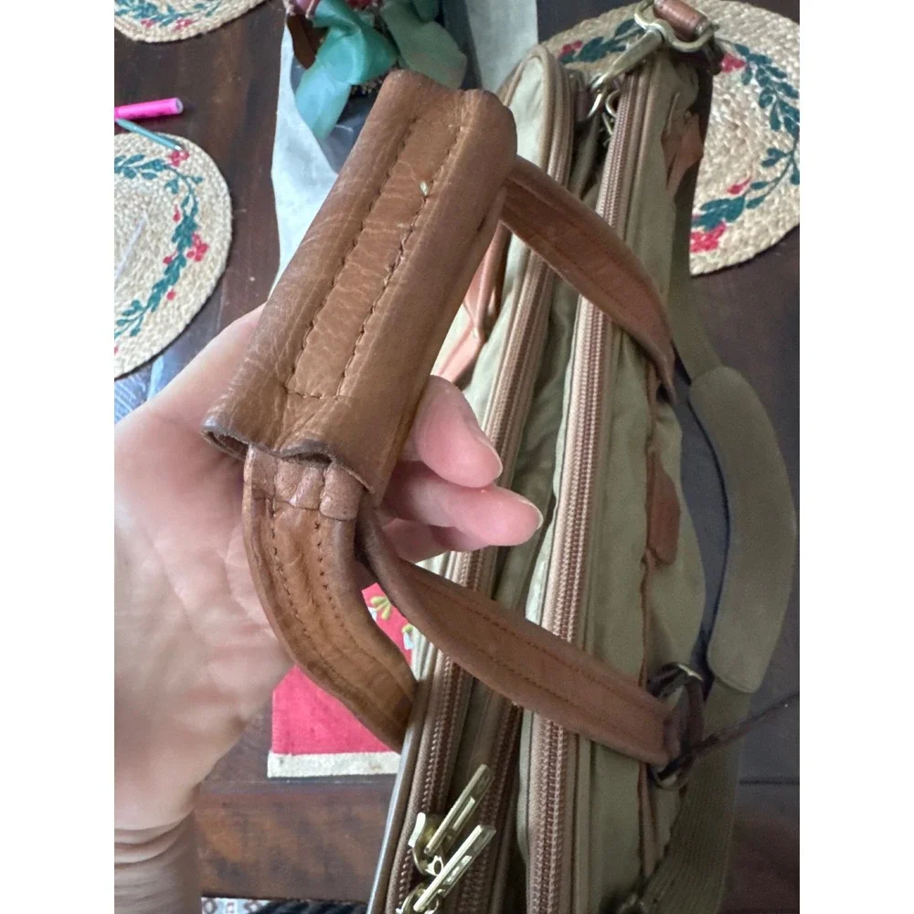 Hartmann Luggage Carry On/Computer/Briefcase Tan Nylon W/ Leather Handles Travel